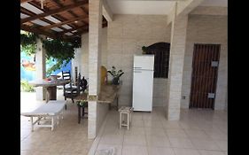 Casa Temporada Frente à Praia Piscina Ar cond Nova Viçosa VA